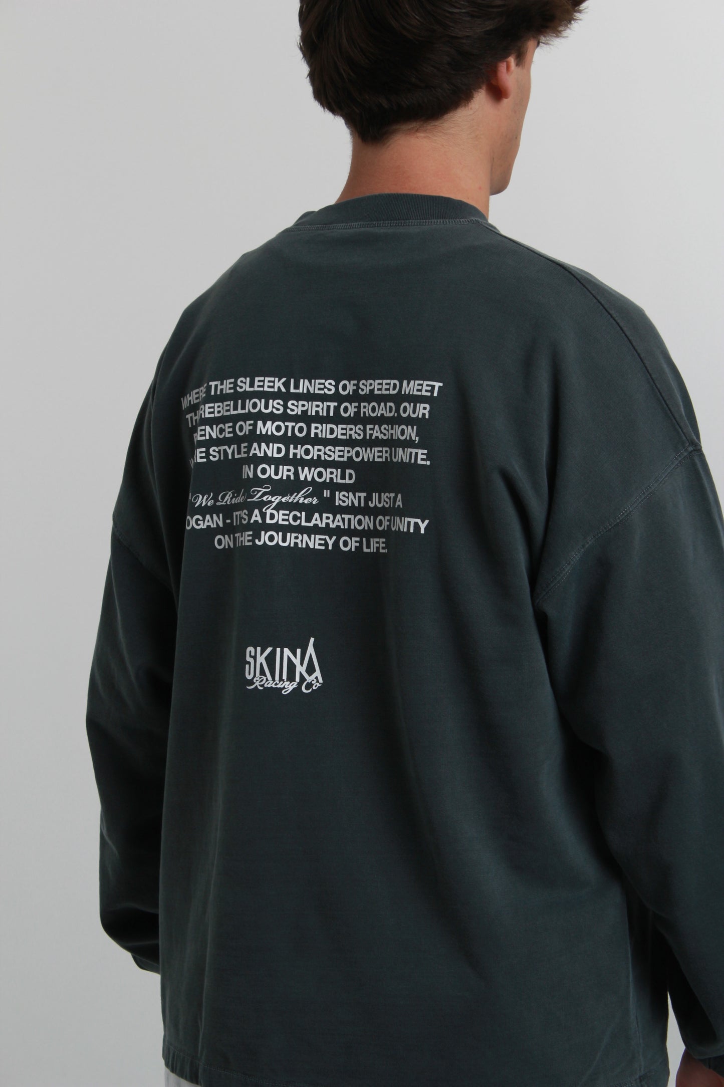 BYDAND CREWNECK